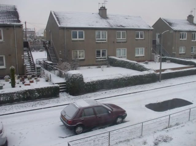 Edinburgh snow 12 - next day