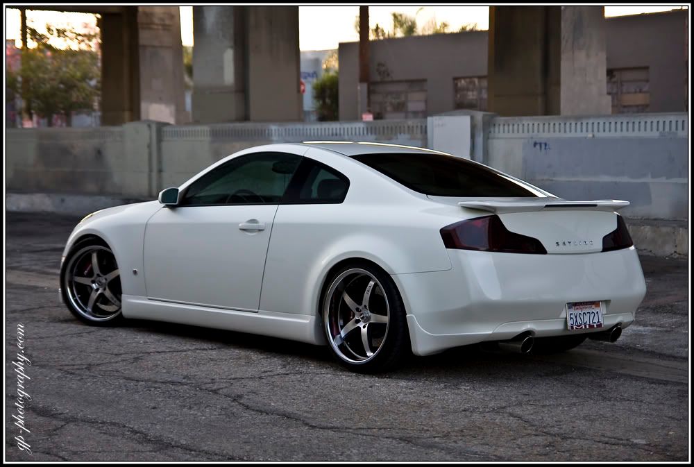 IMAGE: http://i65.photobucket.com/albums/h211/gdup35sedan/Chris%20G35/IMG_4277copy.jpg