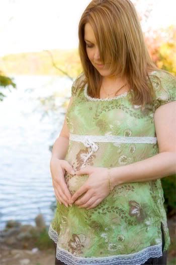 IMAGE: http://i65.photobucket.com/albums/h223/jra2212/tonya2.jpg