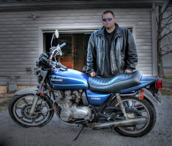 IMAGE: http://i65.photobucket.com/albums/h227/Dare50/HDRBike2.jpg