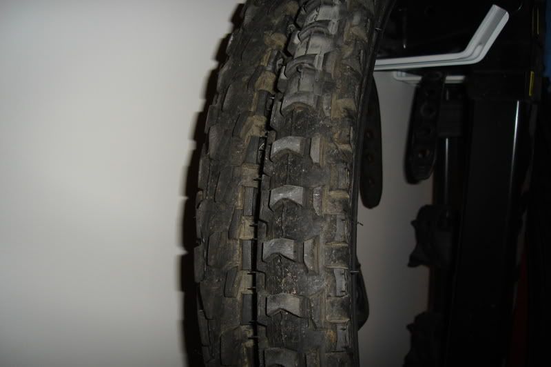 NewBikeTires004.jpg