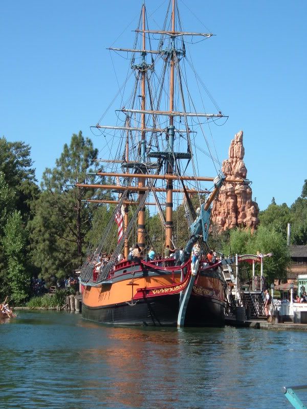 PirateShipColumbia.jpg