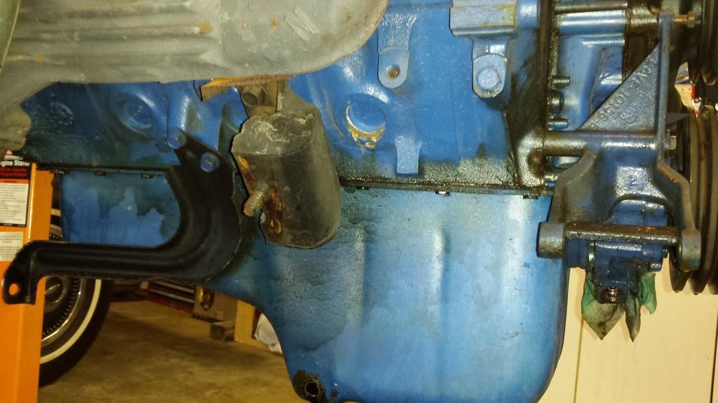 Please help identify my Oil Leaks 460 Ford Forum