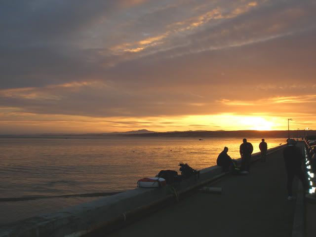 SunriseattheBreakwater-Monterey013s.jpg