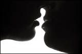 https://i65.photobucket.com/albums/h205/MooN_Princes/thLast_Kiss_by_Gwarf1.jpg