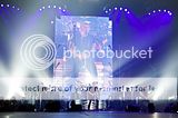http://i65.photobucket.com/albums/h225/Dinka_75/Nickelback/Joe_Louis_Arena/th_026.jpg