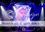 http://i65.photobucket.com/albums/h225/Dinka_75/Nickelback/Joe_Louis_Arena/th_030.jpg
