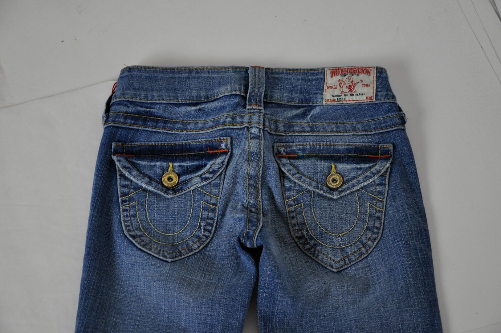 216 TRUE RELIGION BECKY JEANS W102317OM PANTS 24  